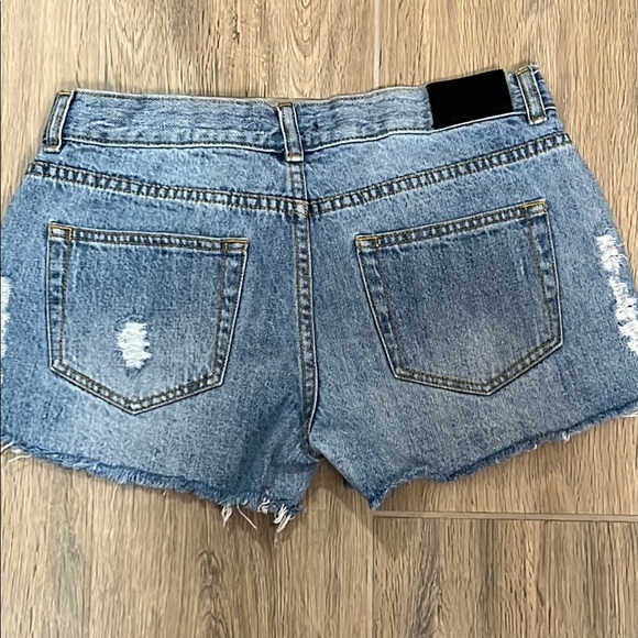 Rails Shorts Jean Jesse Daisy Vintage Distressed  Embroidery Fray Edge Button - Picture 11 of 13